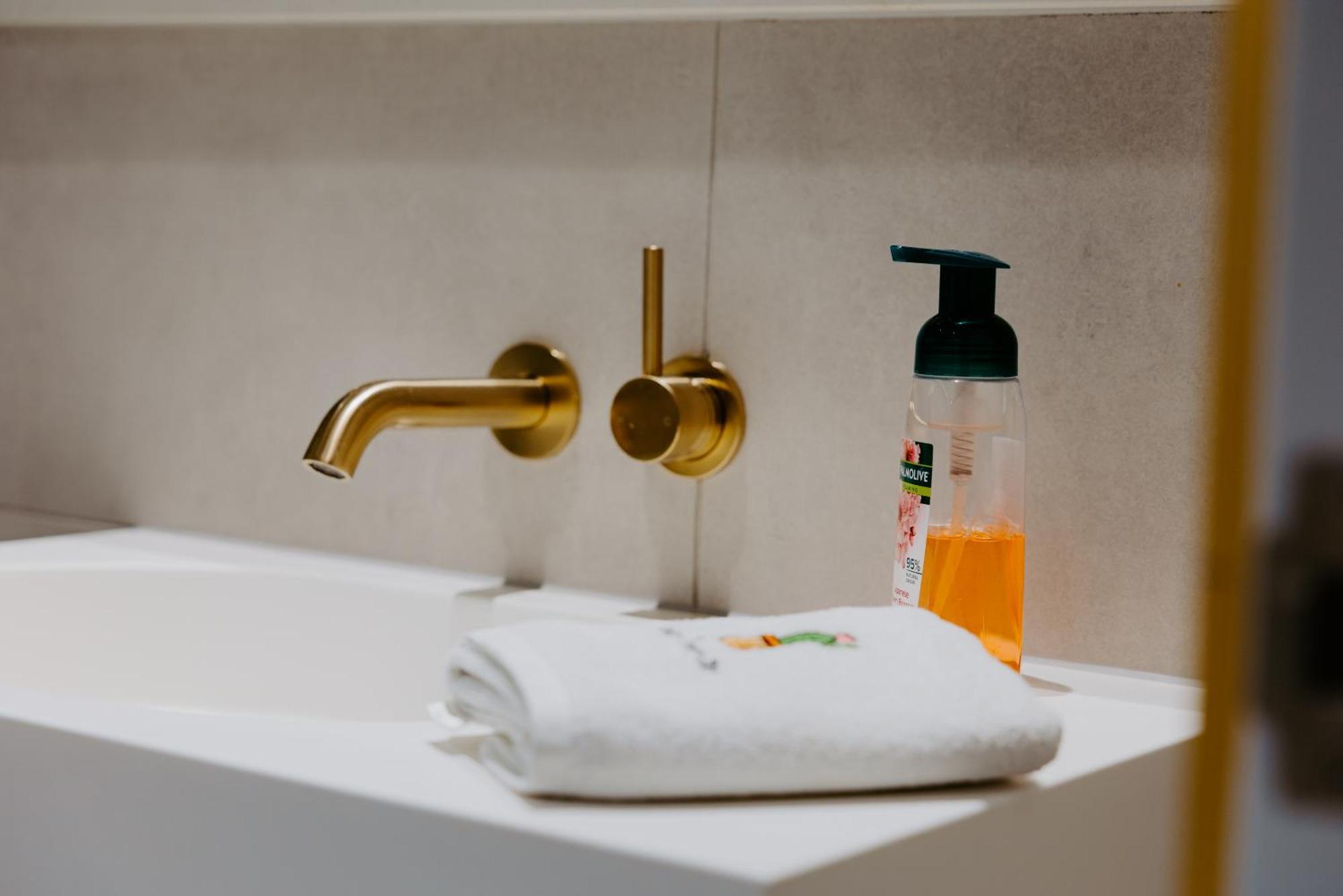 Skyone Lux 2Bed Room Aprt In Boxhill With Car Park Box Hill Ngoại thất bức ảnh